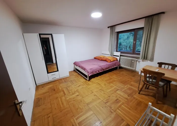 Mhm ホームステイ